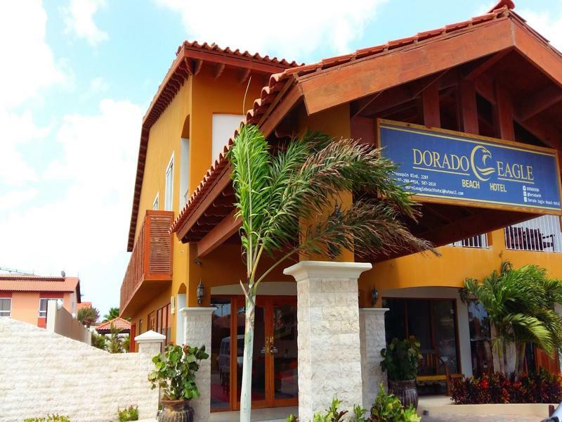 Dorado Eagle Beach Hotel オラニエスタッド エクステリア 写真