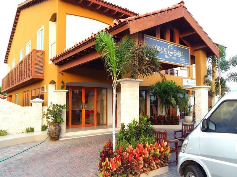 Dorado Eagle Beach Hotel オラニエスタッド エクステリア 写真